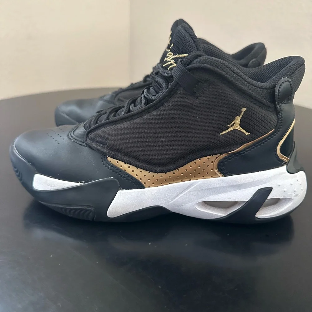 Jordan Max Aura